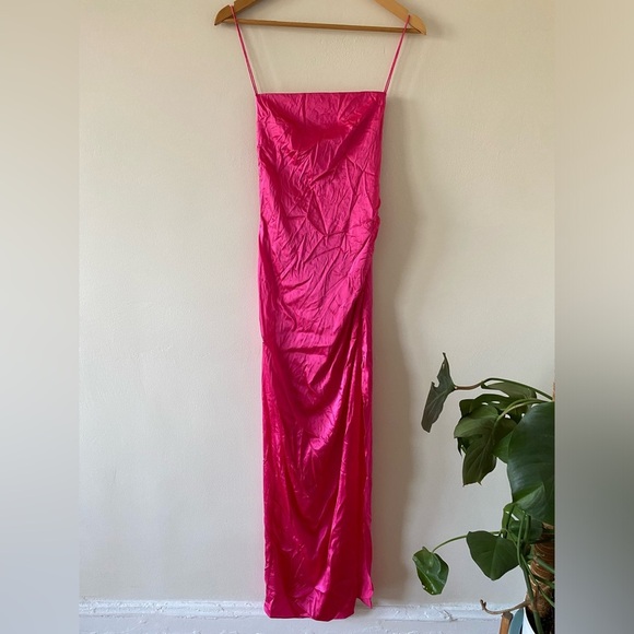 NWT Retrofête SER.O.YA Celino Silk Maxi Dress in Fuchsia Size Small - Picture 4 of 8